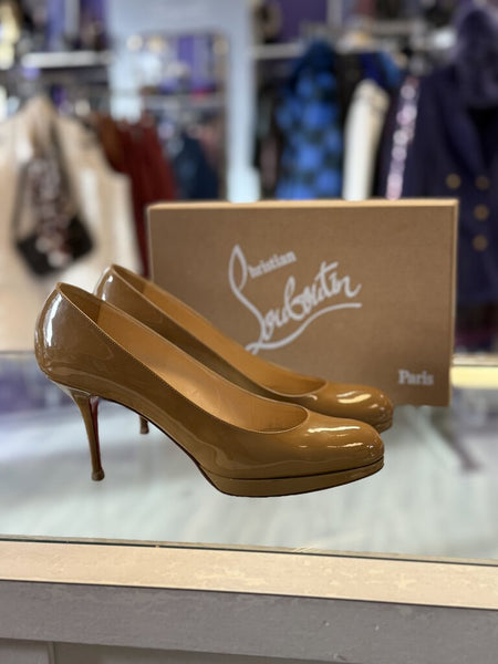 Christian Louboutin Prorata 90 Patent Calf Leather in Camel Size 41